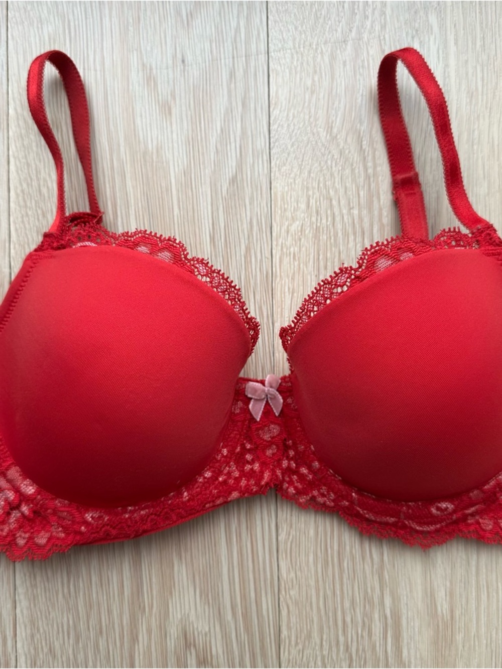 Natori Red Lace Push-Up Bra with Bow Accent
